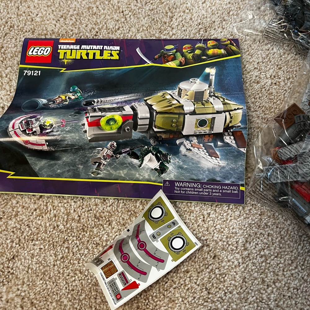 LEGO Teenage Mutant Ninja Turtles Set 79121 Turtle Sub Undersea Chase - Picture 6 of 11